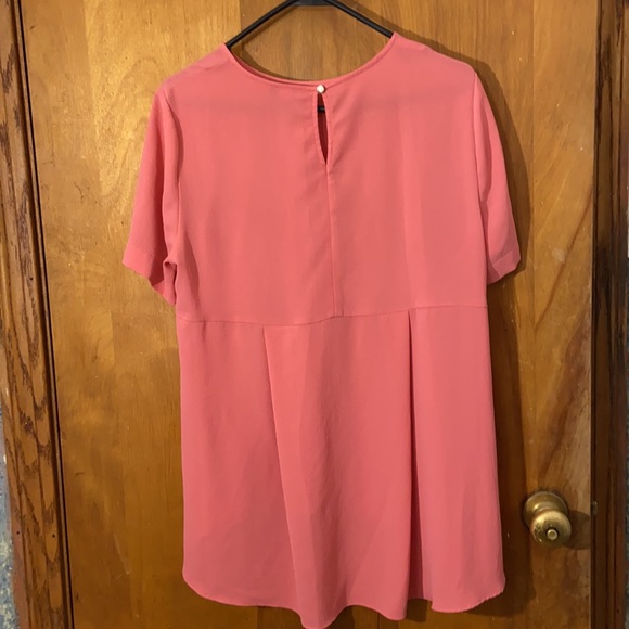 Blouse - Picture 2 of 3